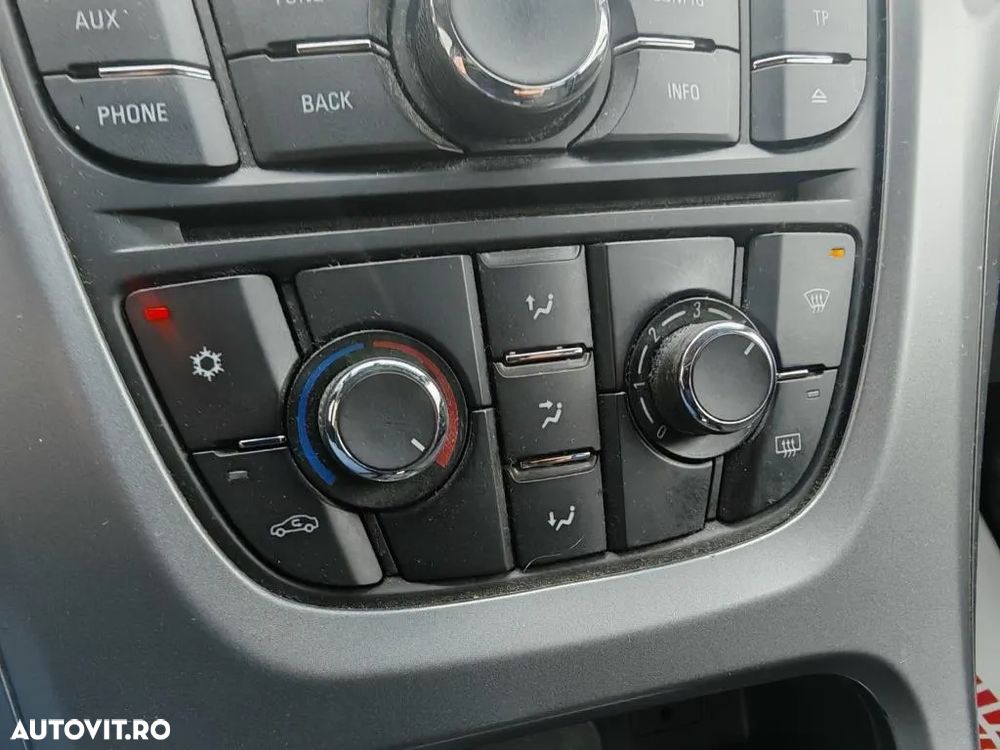 Opel Astra 1.7 CDTI Start/Stop Essentia - 12