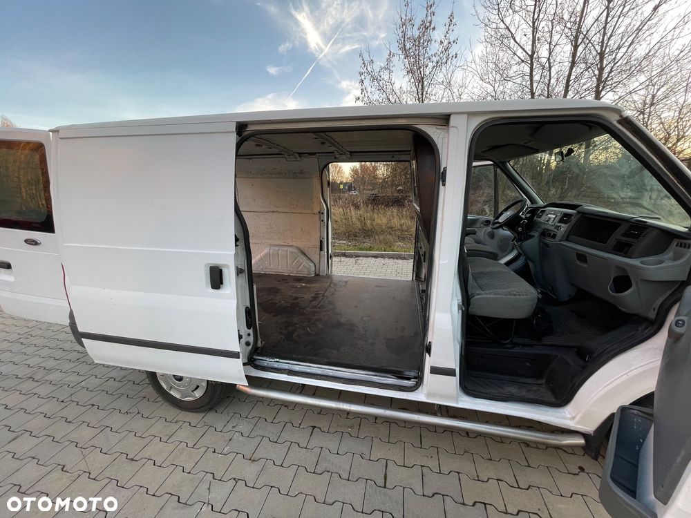 Ford Transit - 11