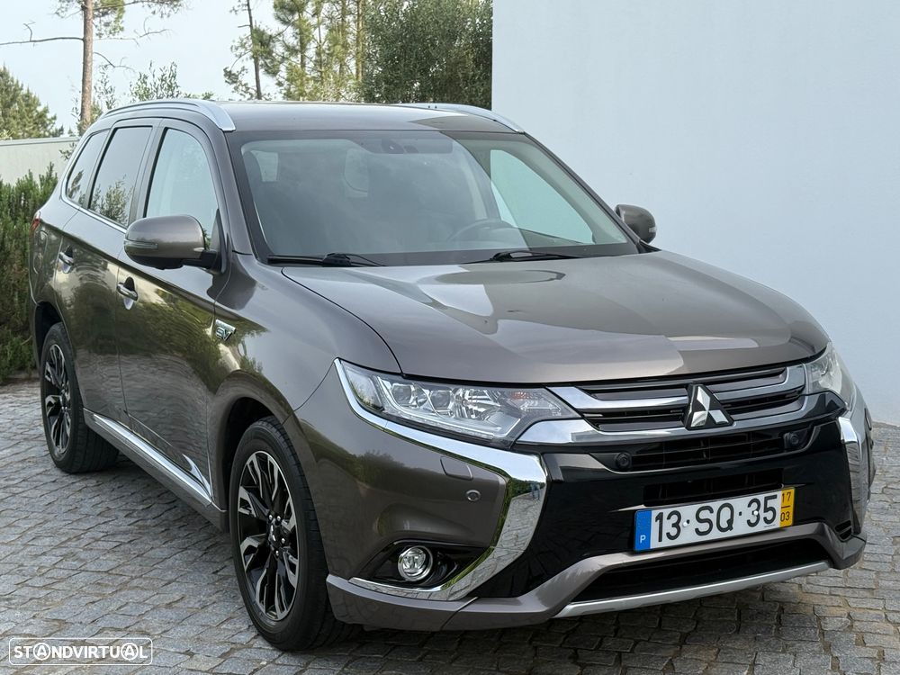 Mitsubishi Outlander 2.0 Instyle Navi - 5