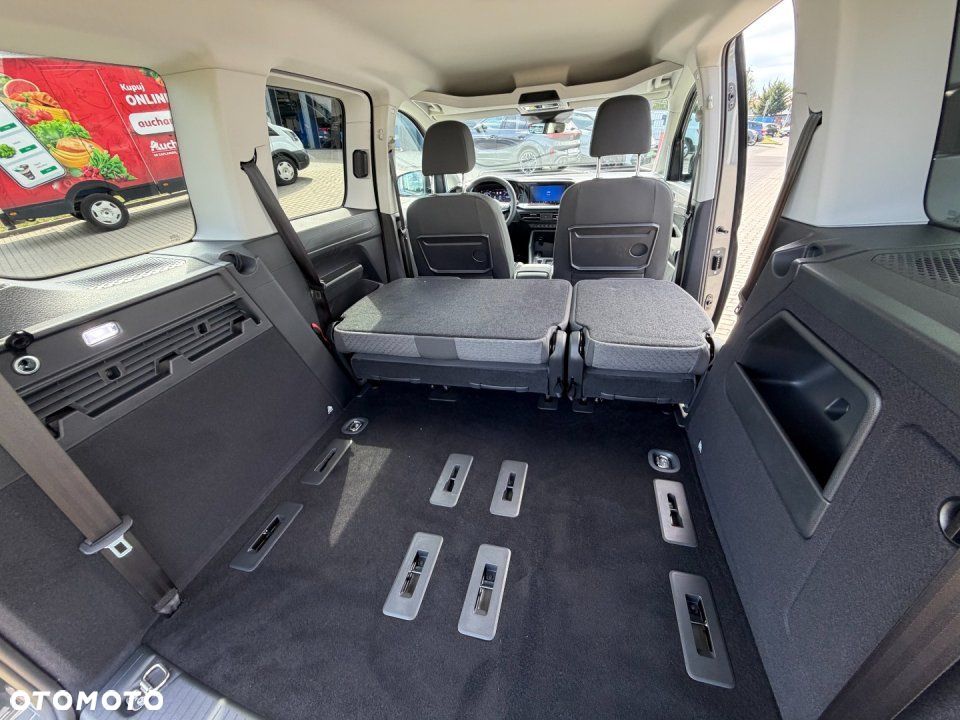 Ford Tourneo Connect - 9