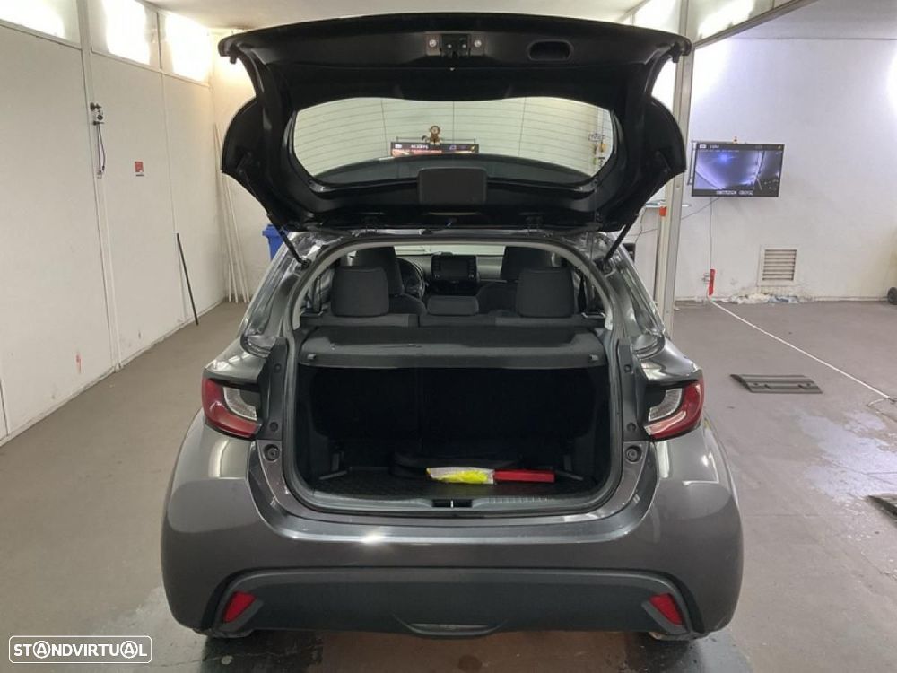 Toyota Yaris 1.5 HDF Comfort Plus - 11