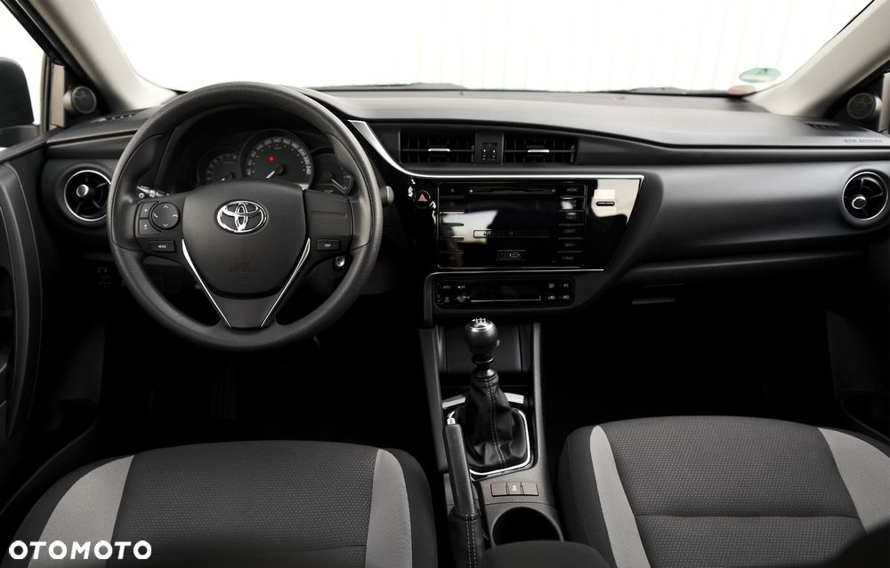 Toyota Auris 1.33 Dual-VVT-i Cool - 25