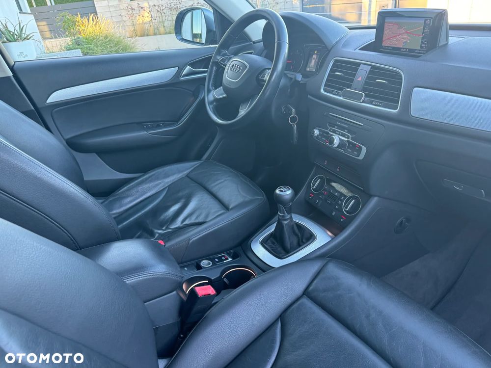 Audi Q3 2.0 TDI Design - 25