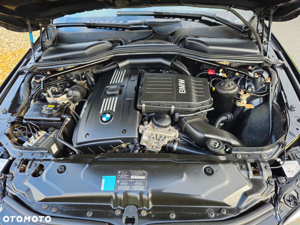 BMW Seria 5 535i xDrive - 13