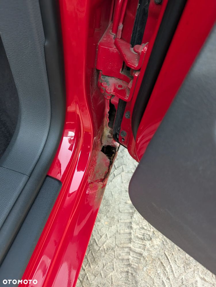 Volkswagen Golf 1.6 Comfortline - 25