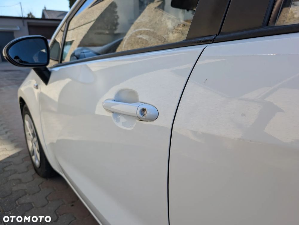 Kia Rio - 21