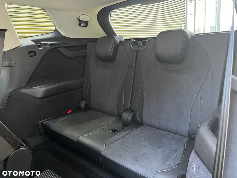 Volkswagen Tayron 2.0 TDI SCR Elegance DSG - 22