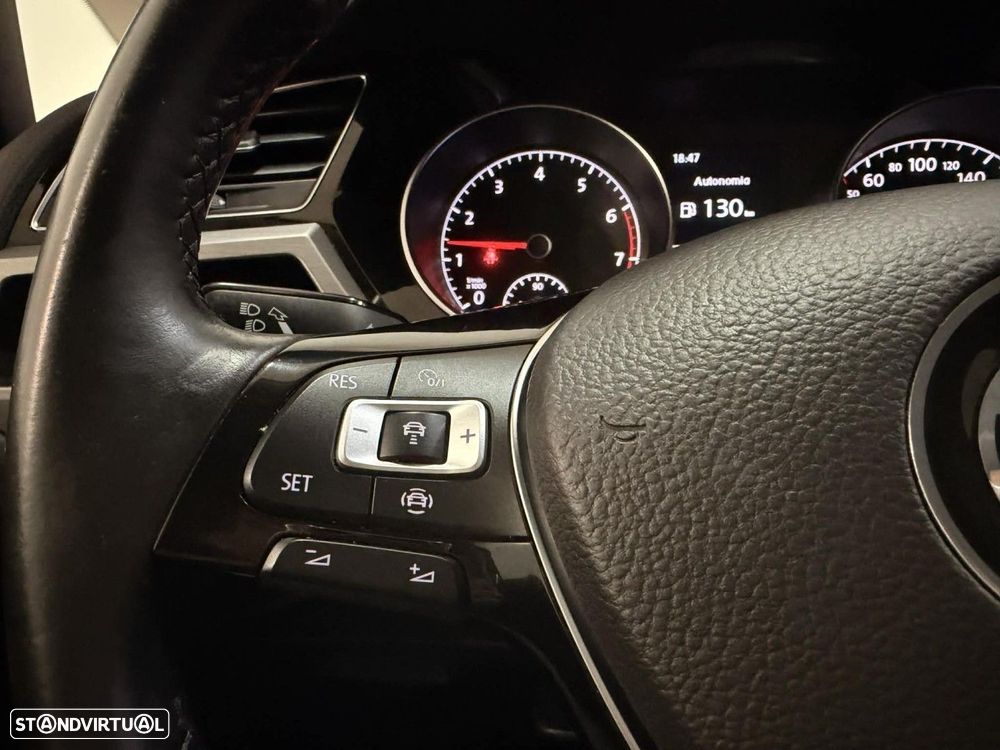 VW Touran 1.5 TSI Confortline - 17