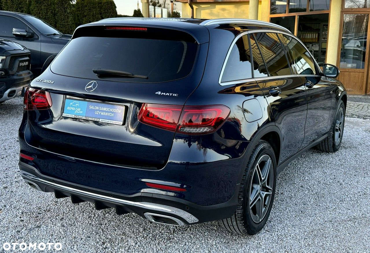 Mercedes-Benz GLC 300 d 4Matic 9G-TRONIC AMG Line - 5