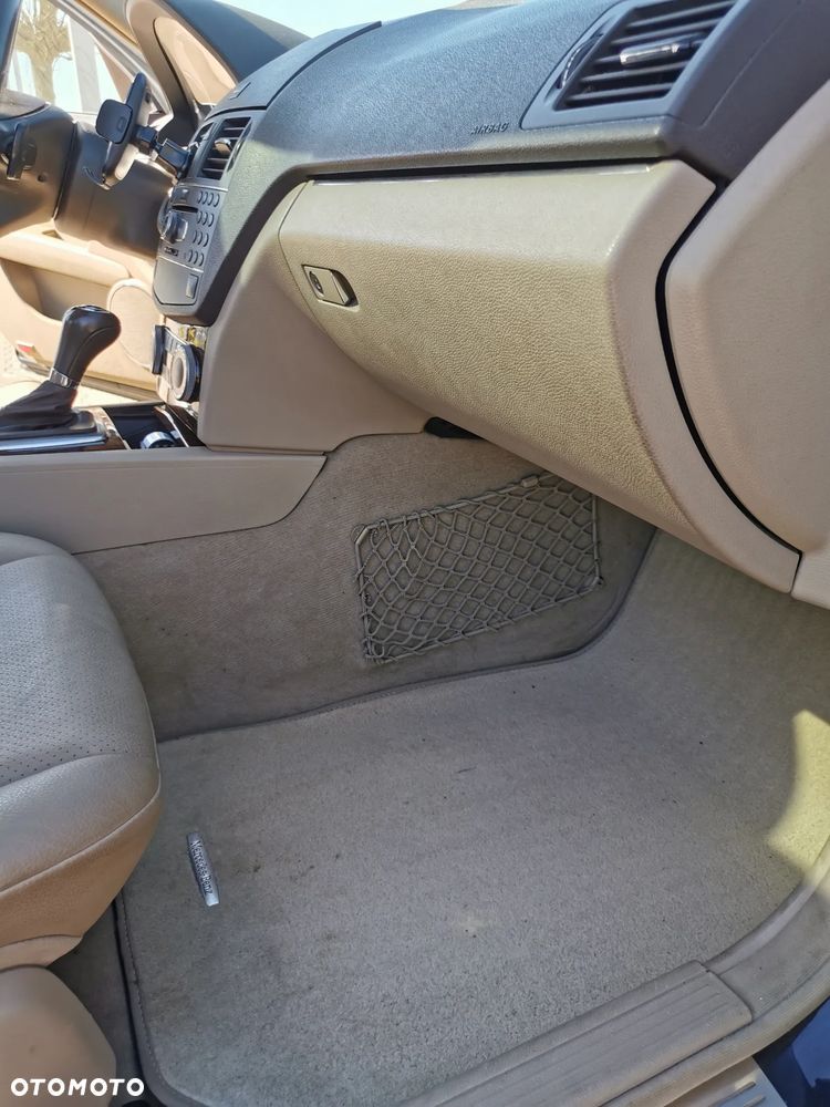 Mercedes-Benz Klasa C 300 4Matic 7G-TRONIC Avantgarde - 27
