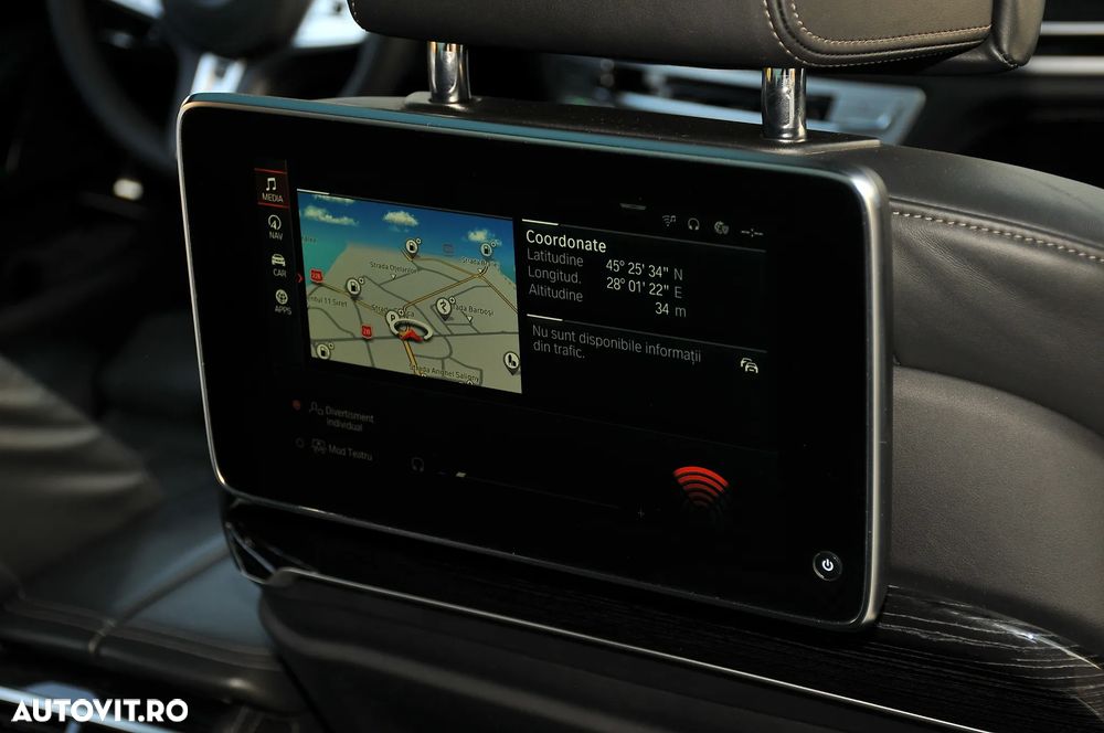 BMW Seria 7 750i xDrive - 27