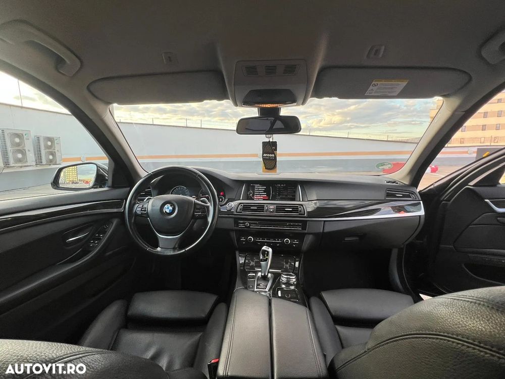 BMW Seria 5 520d AT - 23