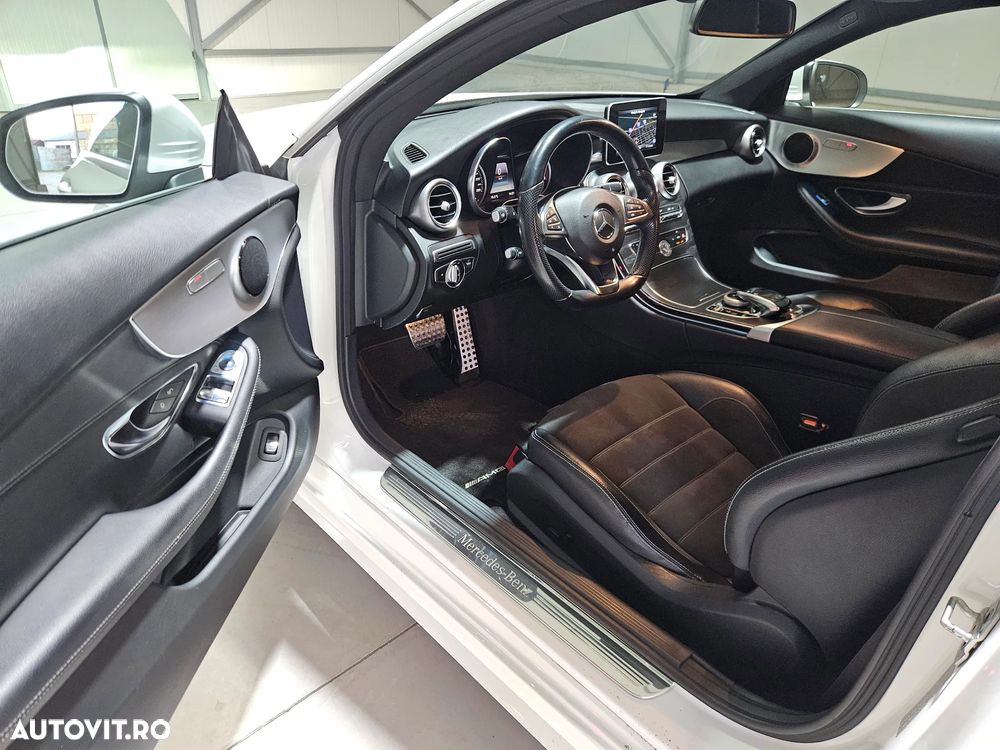 Mercedes-Benz C 180 Coupe 7G-TRONIC AMG Line - 30
