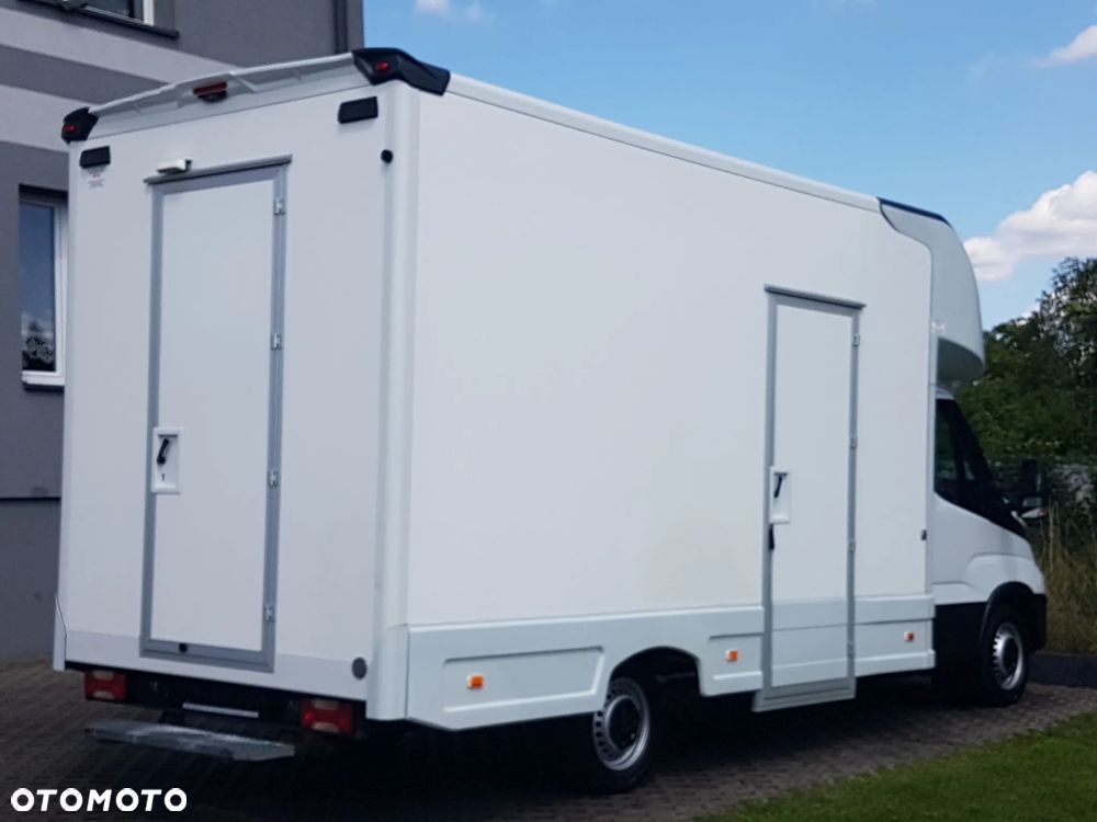 Iveco DAILY KONTENER NISKOPODŁOGOWY 4,43x2,23x2,42 SKLEP FOODTRUCK BAR KLIMA KONIOWÓZ KAMPER - 4