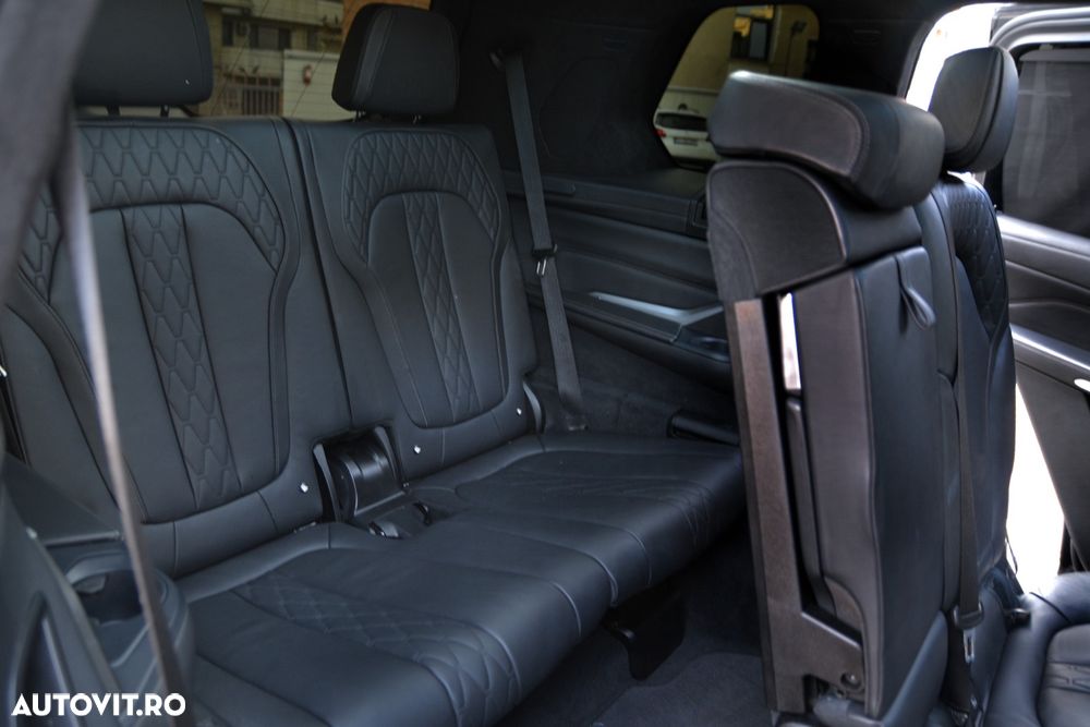 BMW X7 - 26