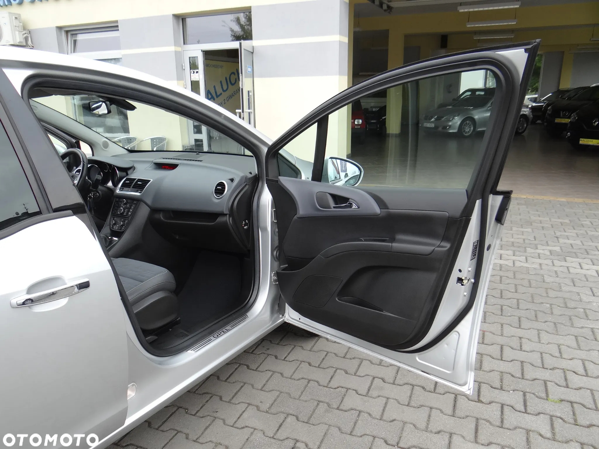 Opel Meriva 1.4 T Cosmo - 30