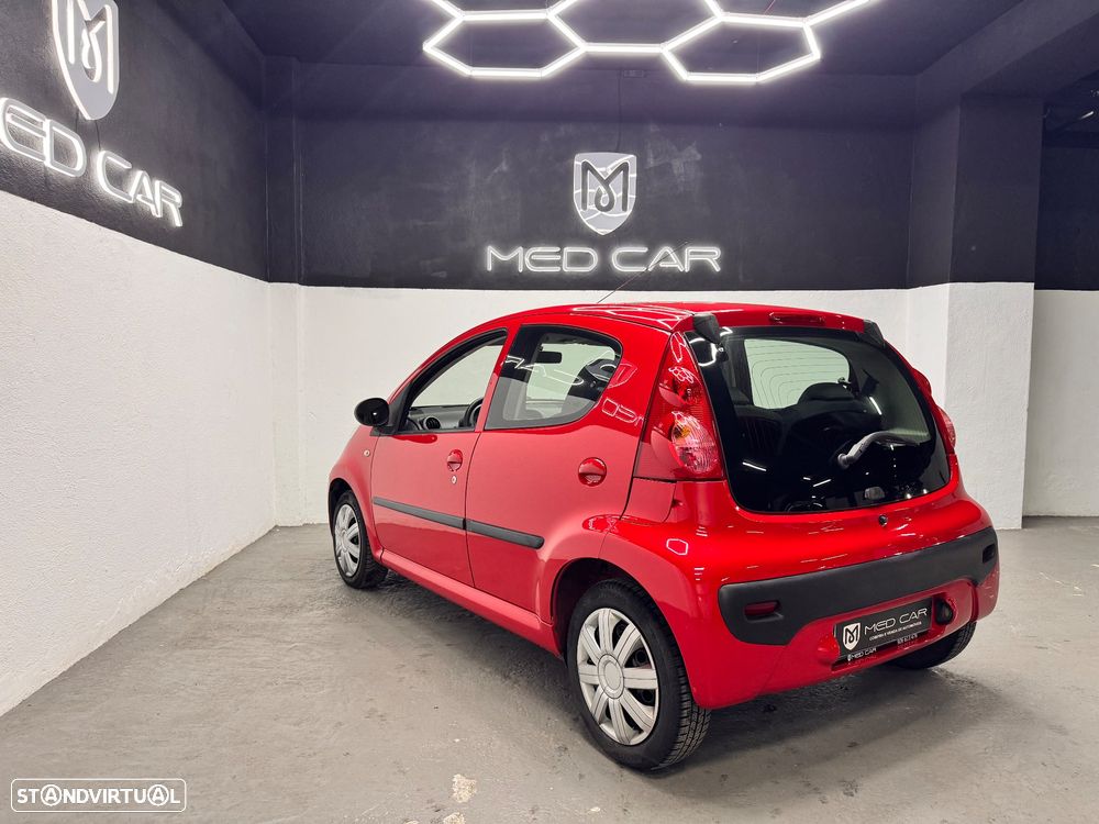 Peugeot 107 1.0 Urban - 8