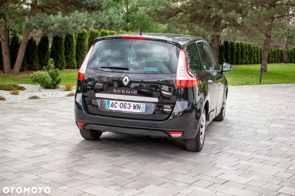 Renault Grand Scenic - 21
