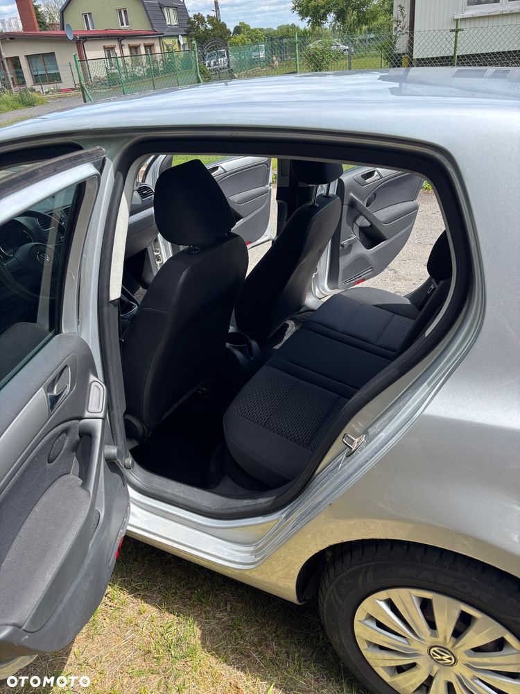 Volkswagen Golf - 10