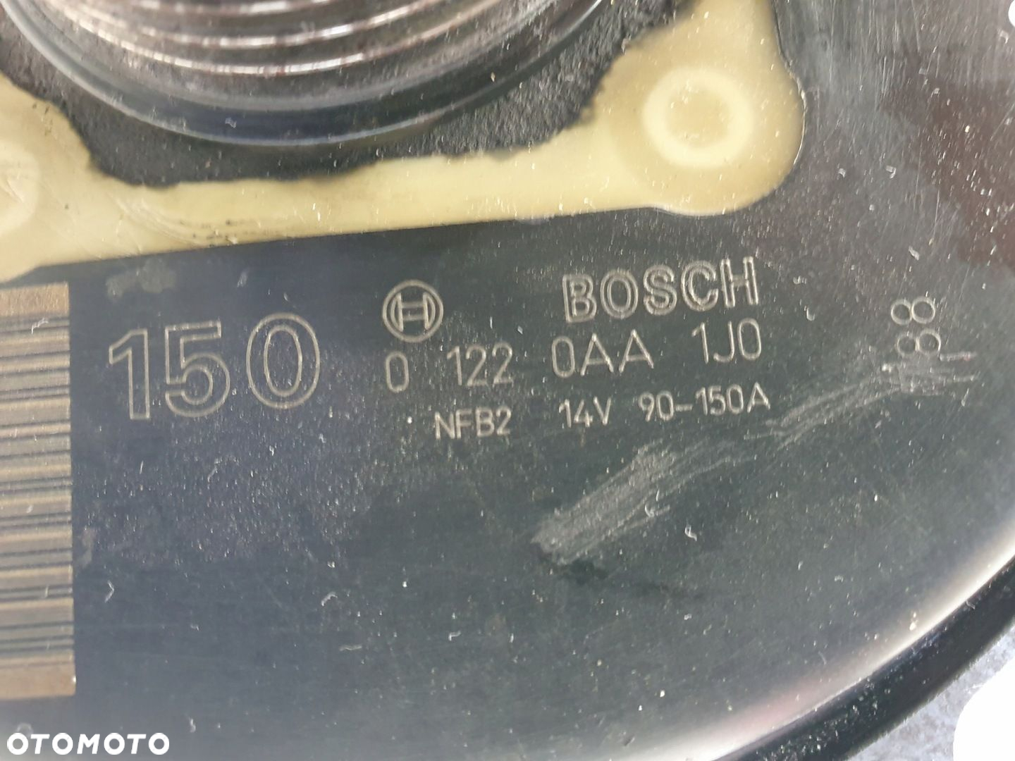 Range Rover III L322 4.4 ALTERNATOR bosch 01220AA1J0 150A - 2