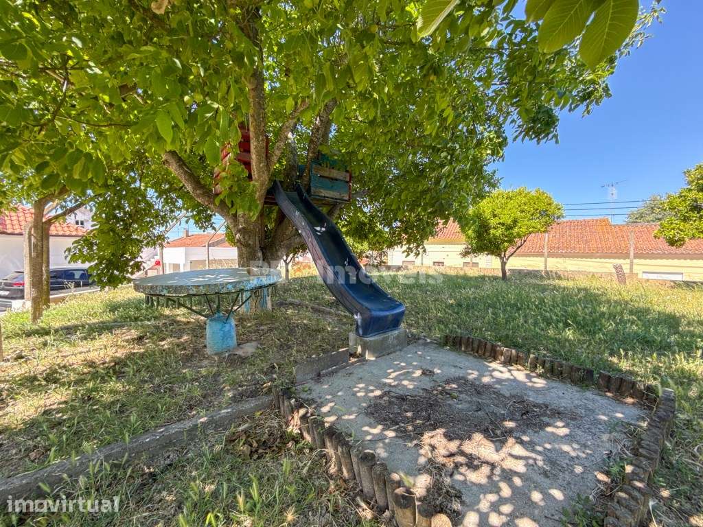 Moradia T2+2 c/ Jardim e Garagem - Barroca, Torres Novas - Grande imagem: 5/60