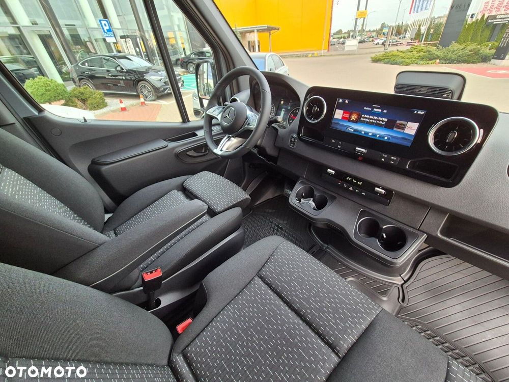 Mercedes-Benz Sprinter Sprinter - 24