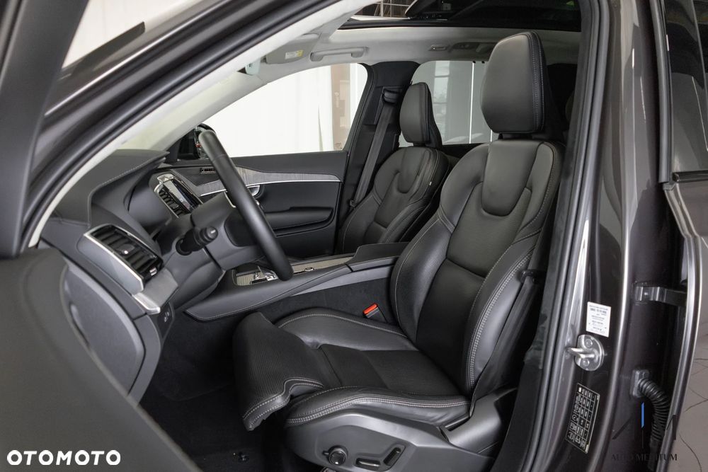Volvo XC 90 T8 AWD Recharge Ultimate Dark - 19