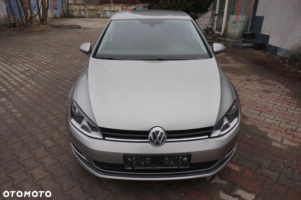 Volkswagen Golf - 31