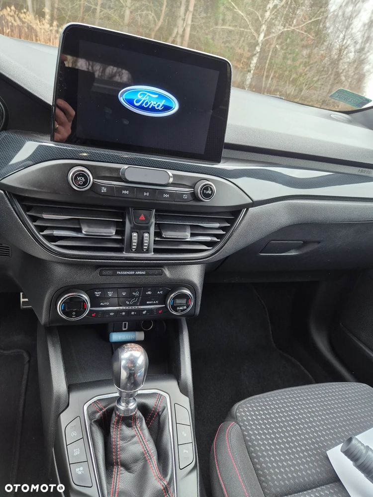Ford Focus 1.0 EcoBoost ST-Line Business - 10