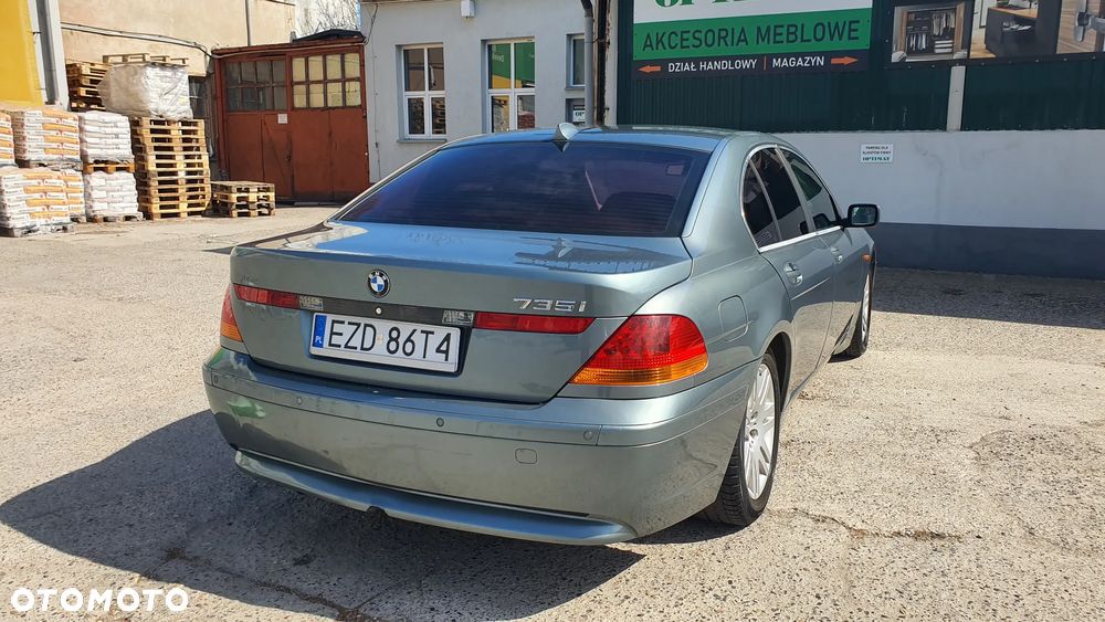 BMW Seria 7 735i - 18