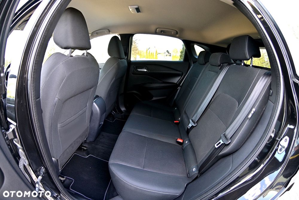 Nissan Qashqai 1.3 DIG-T N-WAY - 24