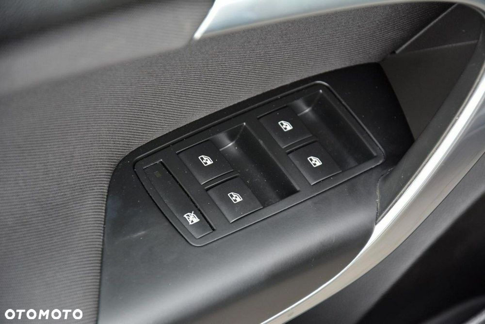 Opel Insignia 2.0 Automatik Innovation - 33