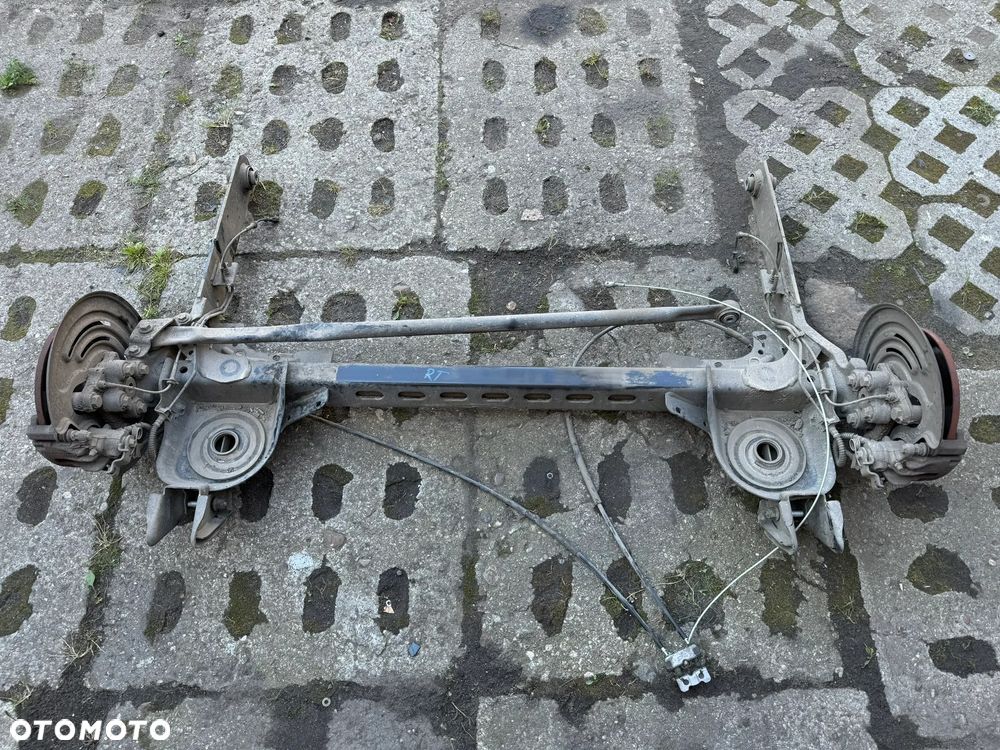 RENAULT TRAFIC III 1.6 DCI  OPEL VIVARO FIAT TALENTO BELKA OŚ ZAWIESZENIA TYŁ ZACISK PIASTA