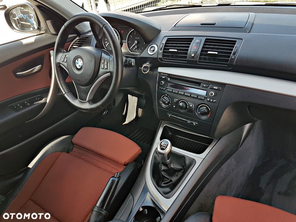 BMW Seria 1 118i Edition Sport - 22