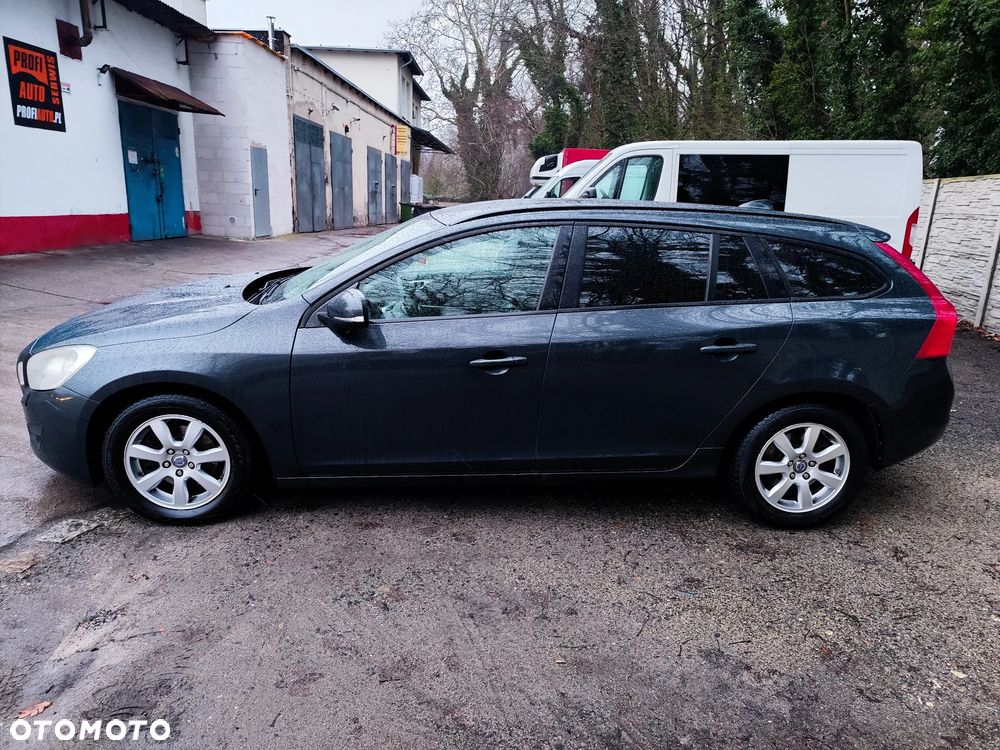Volvo V60 D3 Kinetic - 2