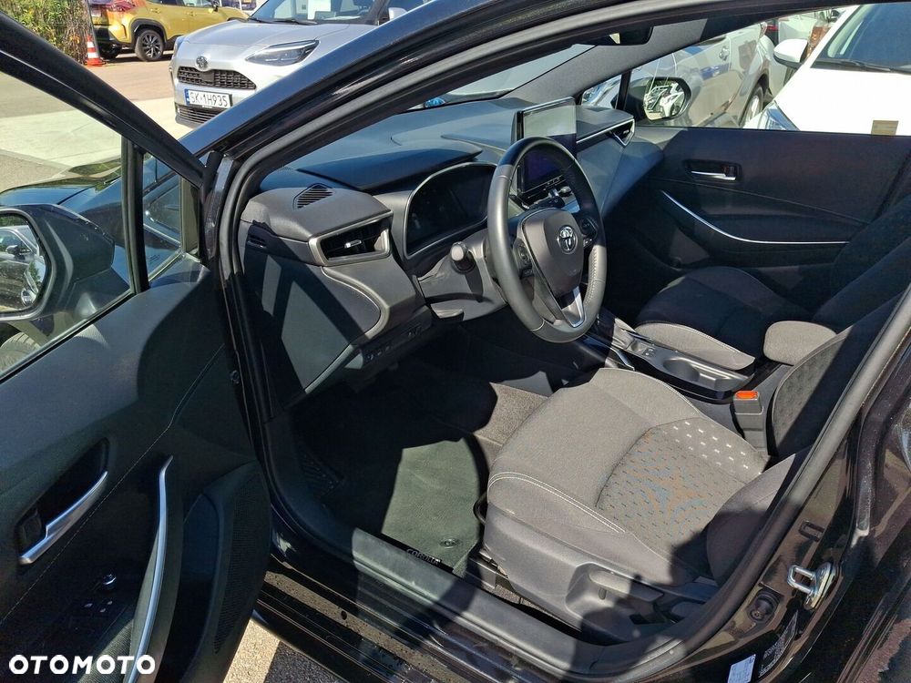 Toyota Corolla 1.8 Hybrid Comfort - 18
