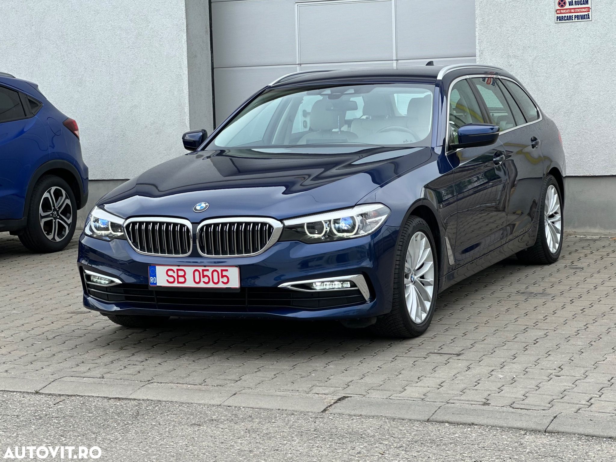 BMW Seria 5 520d xDrive Touring Aut. Luxury Line - 1