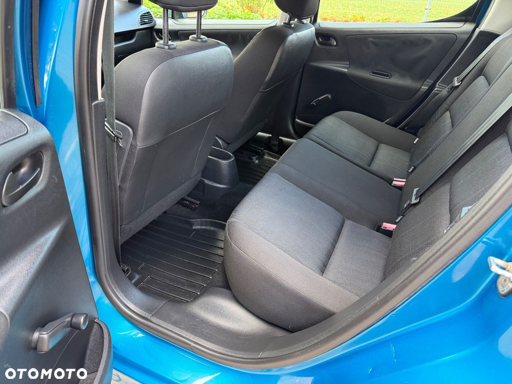 Peugeot 207 - 19
