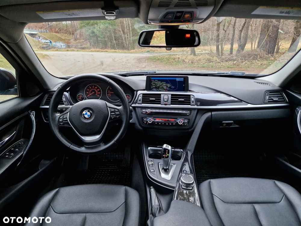 BMW Seria 3 328i Luxury Line - 8