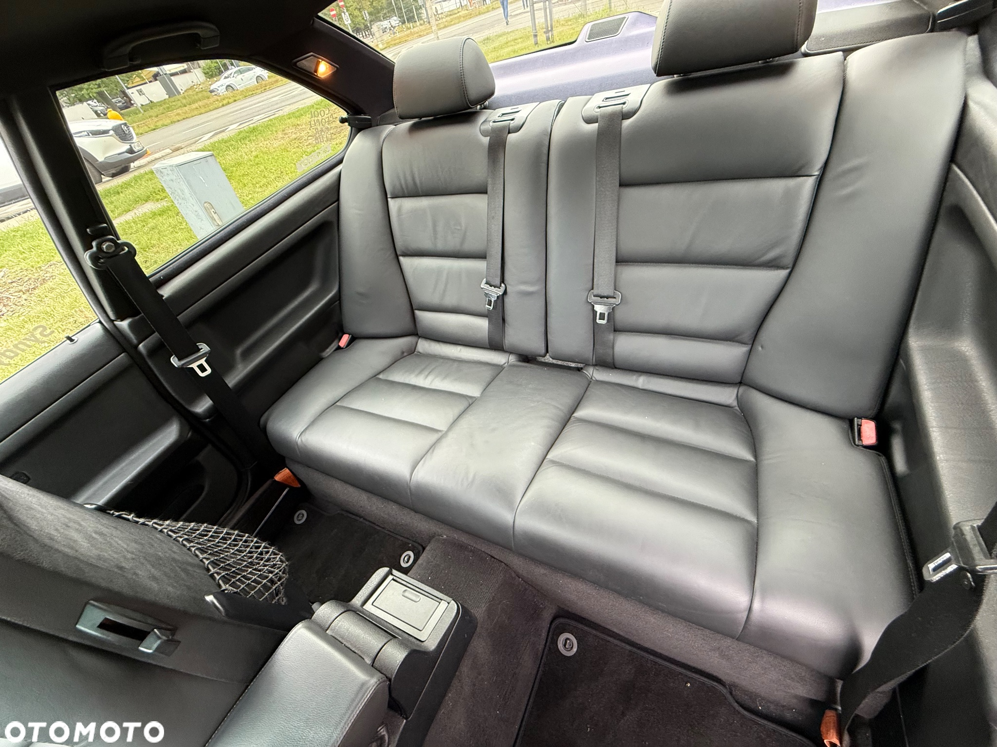 BMW Seria 3 320i Cabriolet - 6