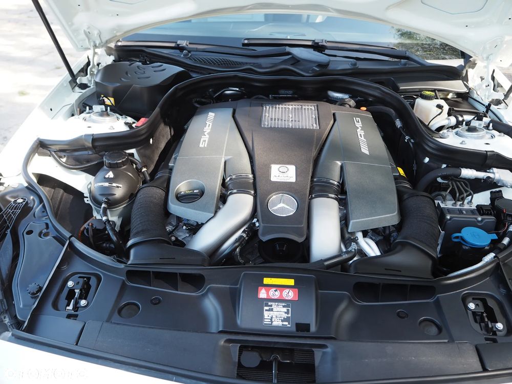 Mercedes-Benz CLS 63 AMG - 7