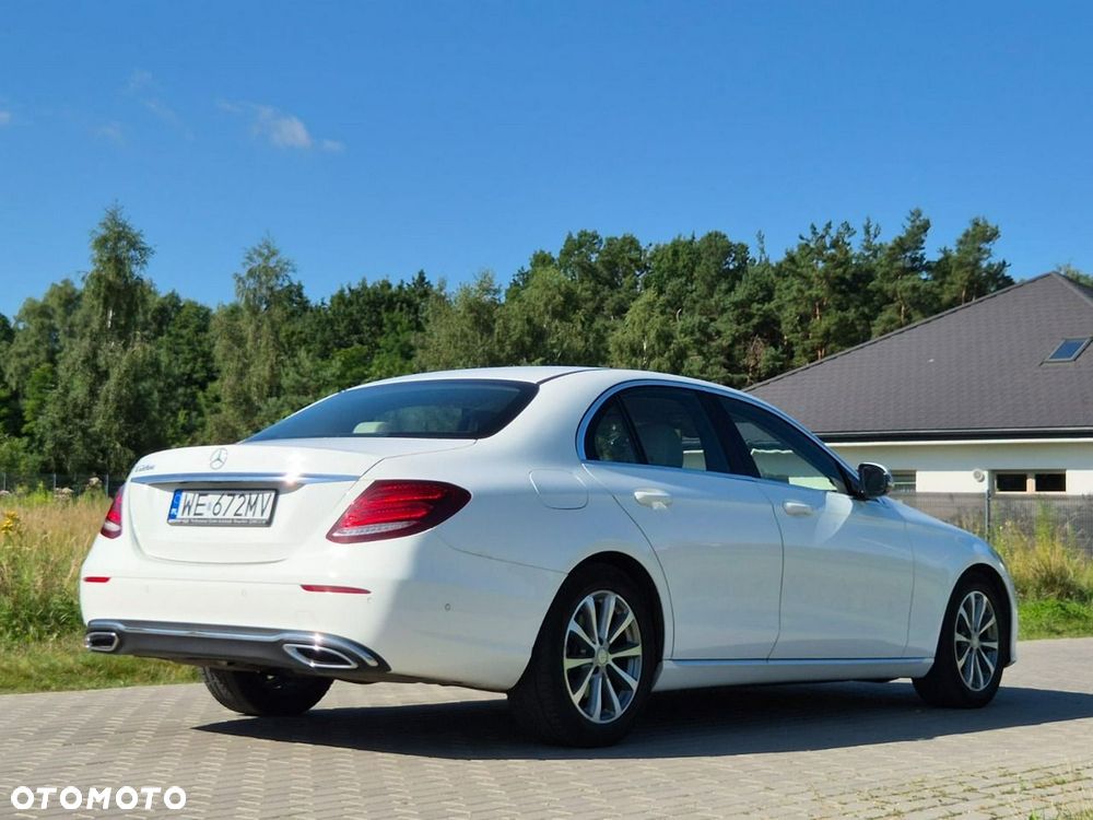 Mercedes-Benz Klasa E 220 d Business Edition 9G-TRONIC - 21