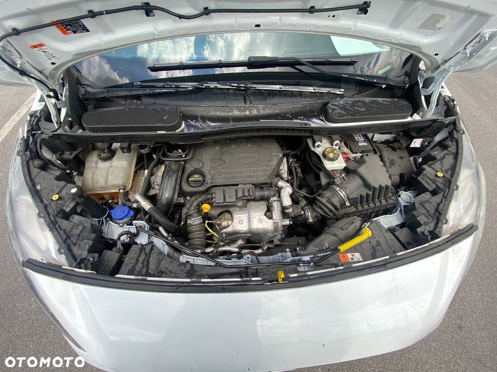 Ford Transit Connect - 16