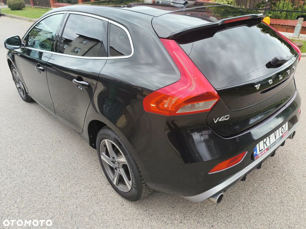 Volvo V40 D4 Drive-E R-Design Summum - 23