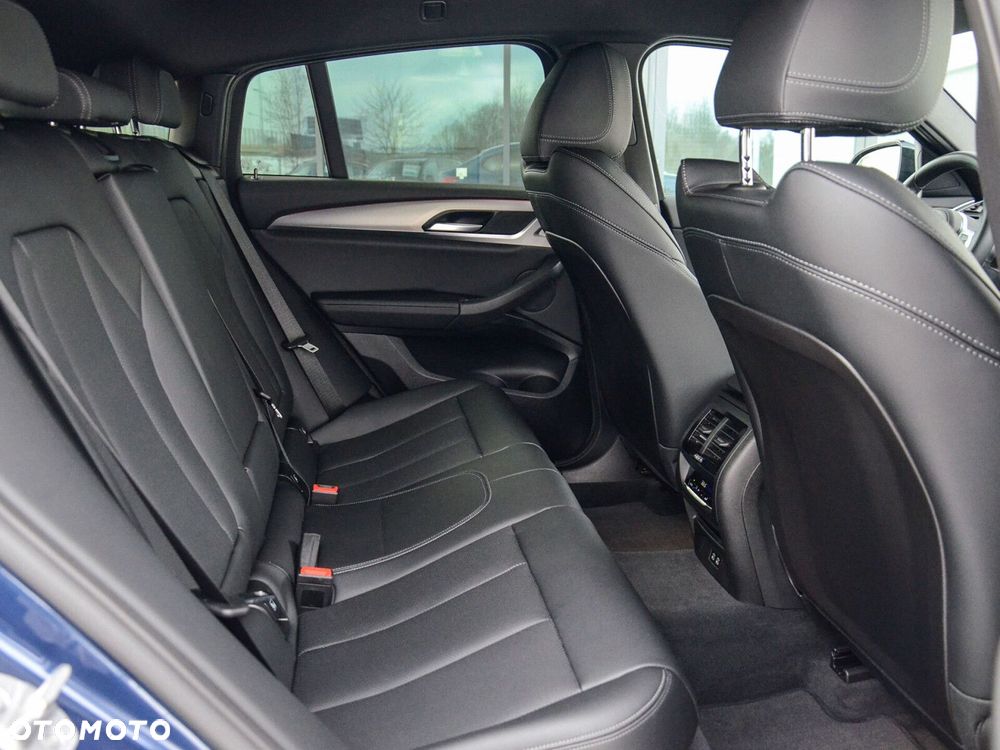 BMW X4 - 32