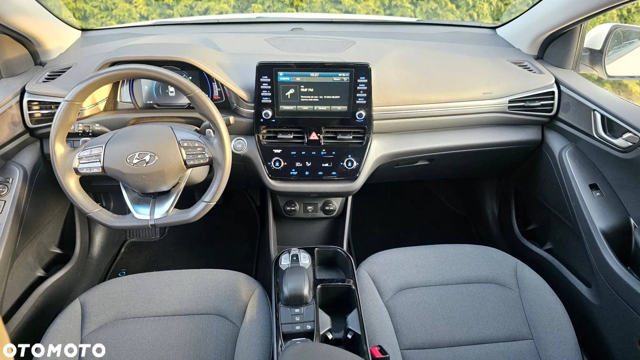 Hyundai IONIQ electric Premium - 5