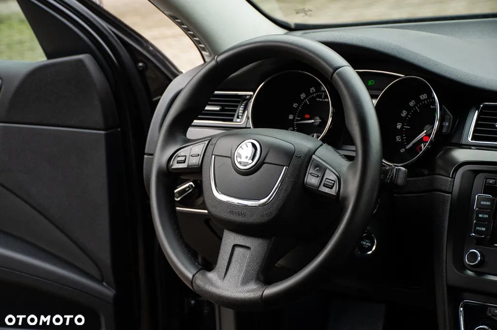 Skoda Superb 2.0 TDI DSG Exclusive - 7