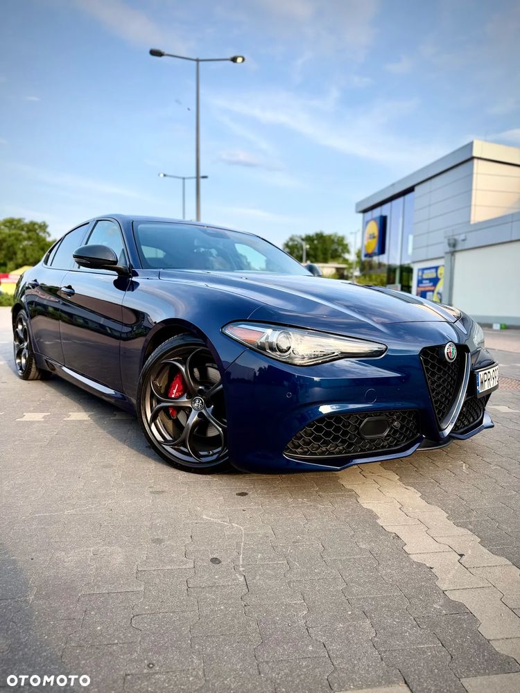 Alfa Romeo Giulia 2.0 Turbo 16V AT8 Veloce Ti - 1