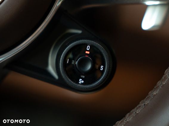 Porsche Cayenne Platinum Edition - 27