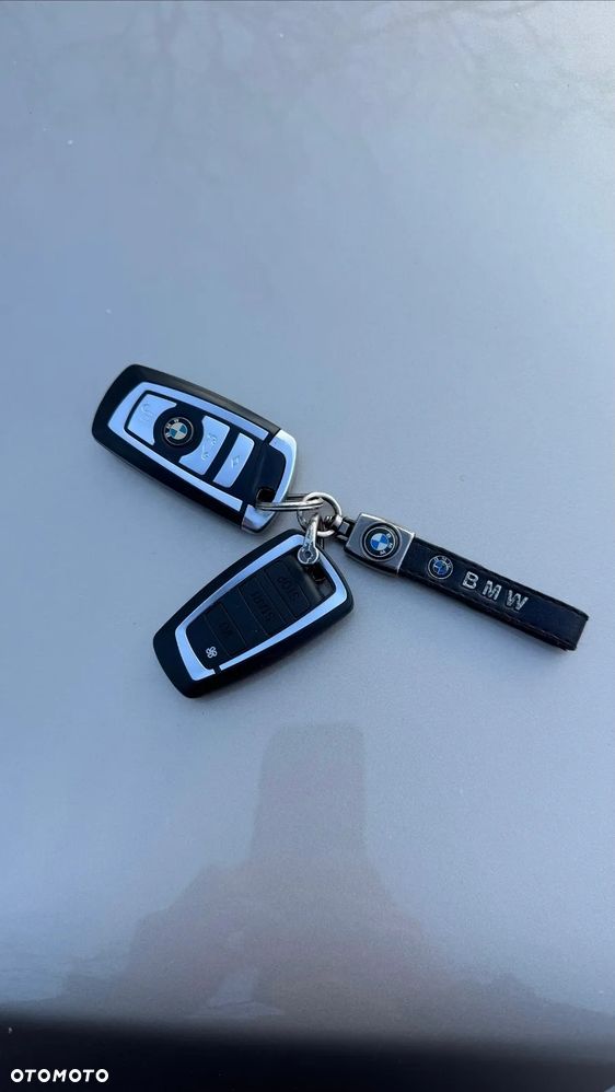 BMW Seria 7 750Li xDrive - 17